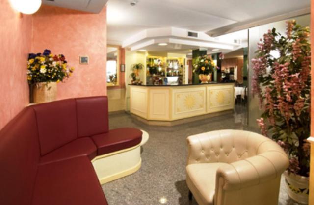 Hotel Le Soleil Сан-Бенедетто-дель-Тронто Екстер'єр фото