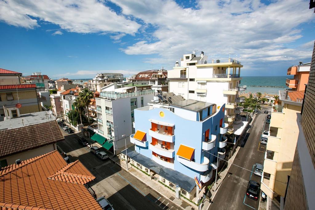 Hotel Le Soleil Сан-Бенедетто-дель-Тронто Екстер'єр фото