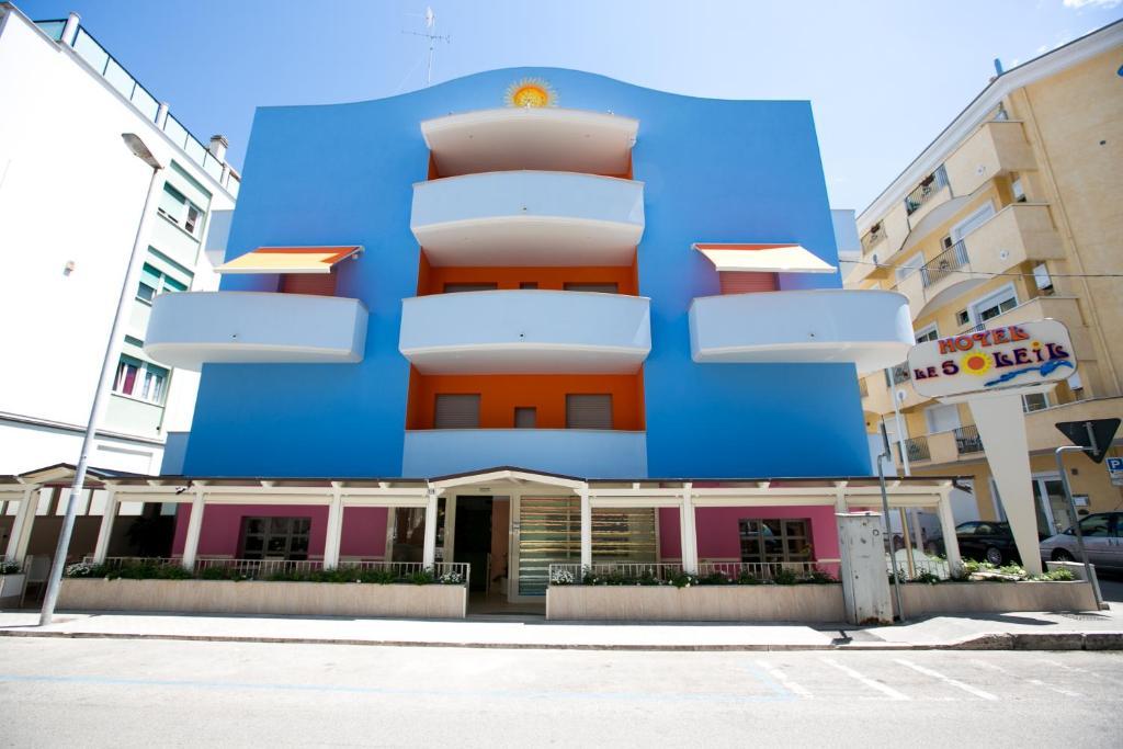 Hotel Le Soleil Сан-Бенедетто-дель-Тронто Екстер'єр фото