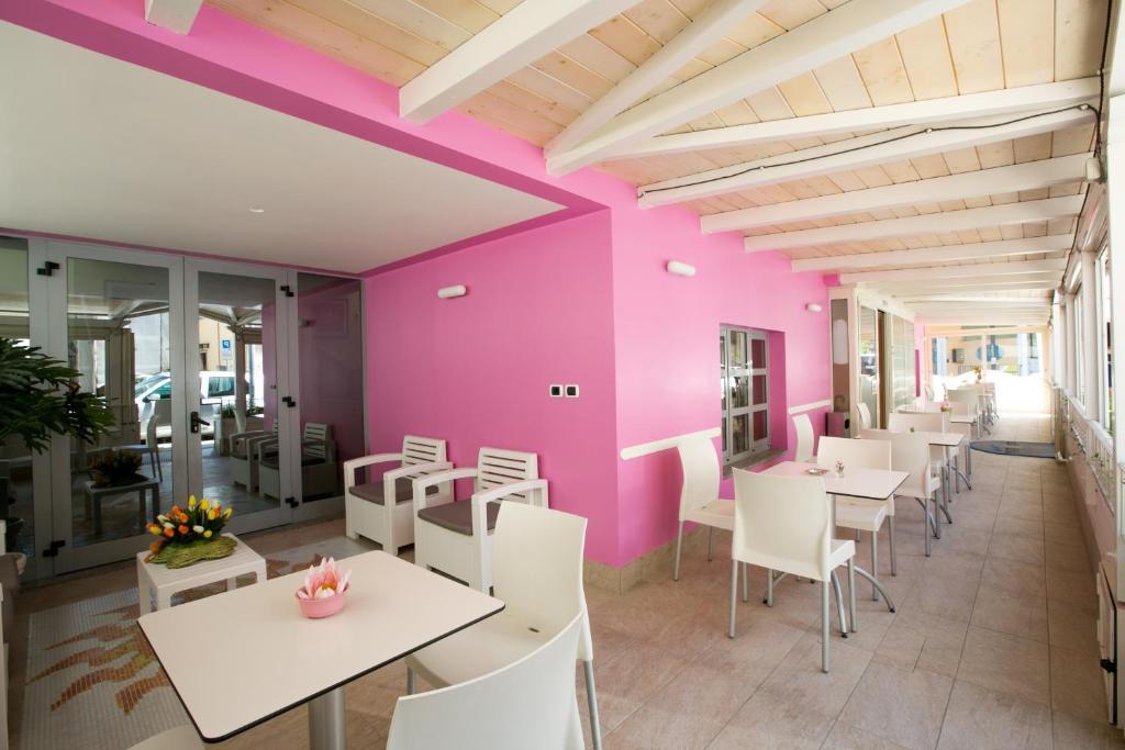 Hotel Le Soleil Сан-Бенедетто-дель-Тронто Екстер'єр фото